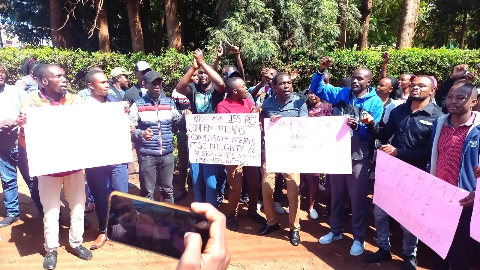 Junior Secondary Teachers Call for Independence from Primary School Leadership